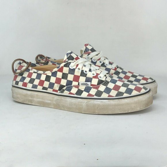 check lace up vans